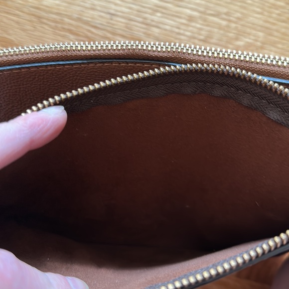 Calvin Klein 2 bags in one! - Picture 3 of 7